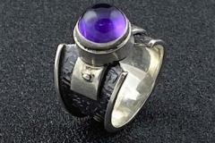 JC032-amethyst-strapped-ring_370x
